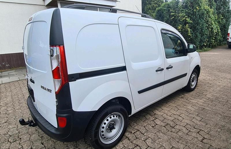 Weiß Gebraucht 2018 Renault Kangoo Van / Kleinbus | 6.999 € (Fairer Preis) - Bild 1/4