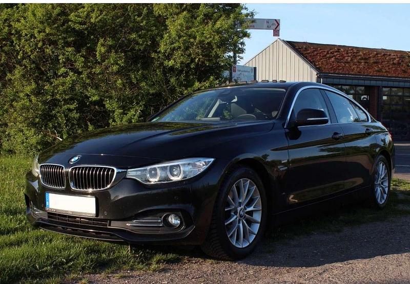 Schwarz Gebraucht 2017 BMW 420 Luxury Line Coupé | 17.800 € - Bild 1/4