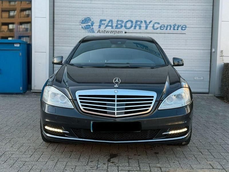 Gebraucht Mercedes S350 258 PS (189 kW) 2013 Schwarz Limousine