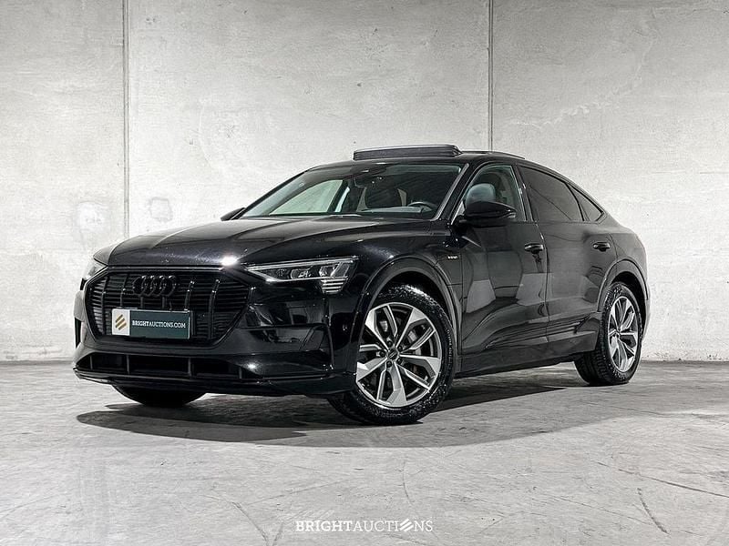Schwarz Gebraucht 2020 Audi e-tron Sportback Business SUV | 18.578 € - Bild 1/4