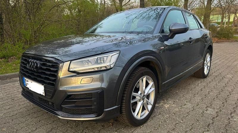 Gebraucht Audi Q2 S-Line 150 PS (110 kW) 2017 Grau SUV