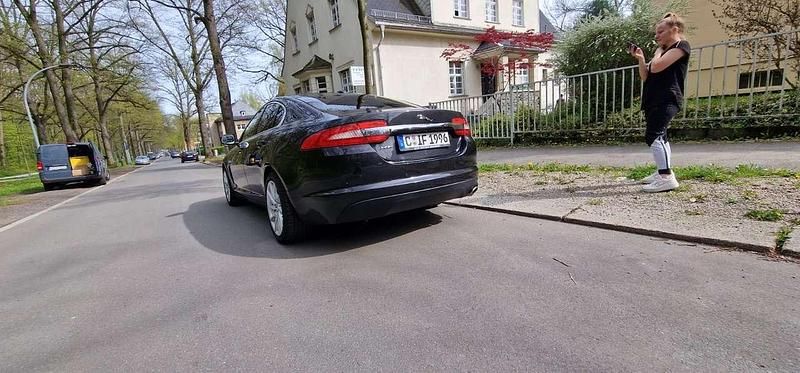 Gebraucht Jaguar XF 190 PS (139 kW) 2012 Limousine