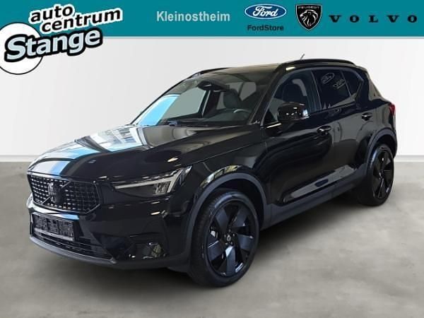 Schwarz (onyx black metallic) Gebraucht 2024 Volvo XC40 Plus SUV | 45.900 € (Teuer) - Bild 1/4