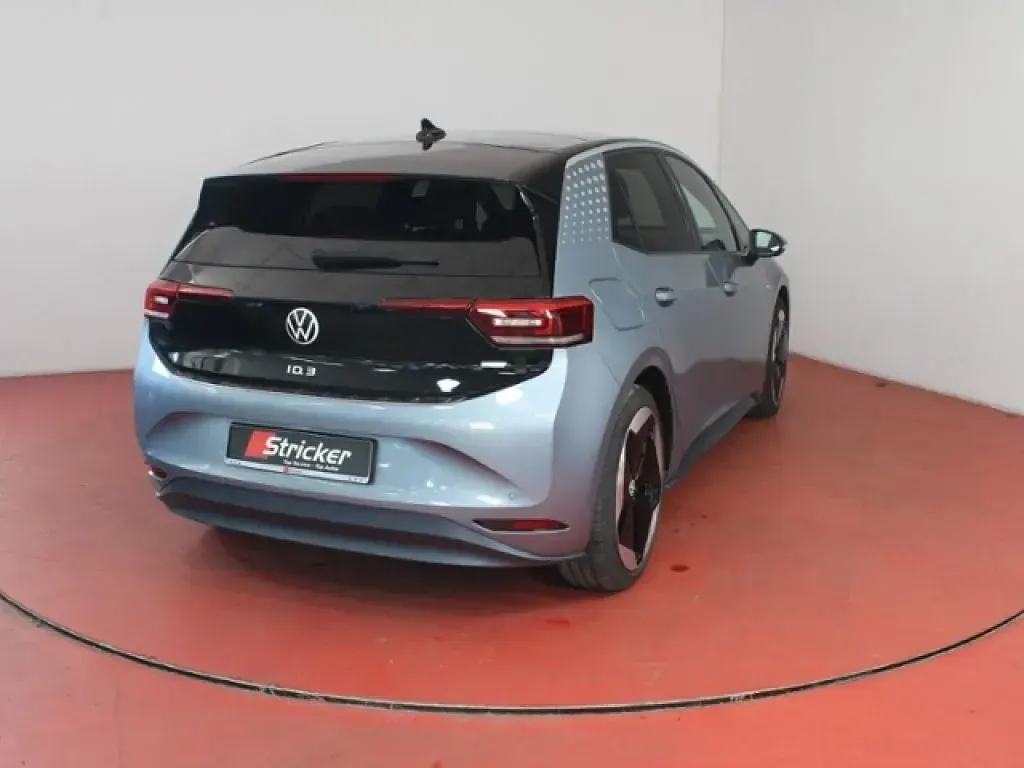 Gebraucht VW ID.3 Pro Performance 150 kW (204 PS) 2020 Stonewashed blue metallic schwarz (metallic) Kleinwagen