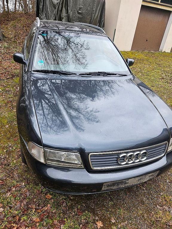 Gebraucht Audi A4 Sport 165 PS (121 kW) 1997 Schwarz Kombi
