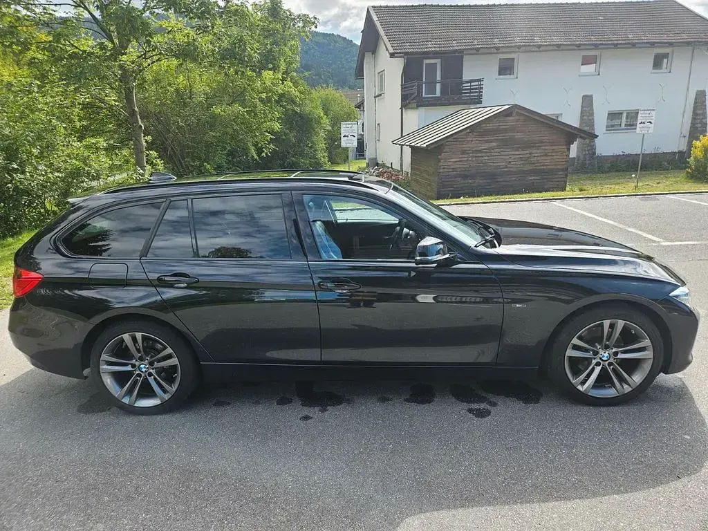 Gebraucht BMW 320 Sport Line 184 PS (135 kW) 2015 Schwarz Kombi