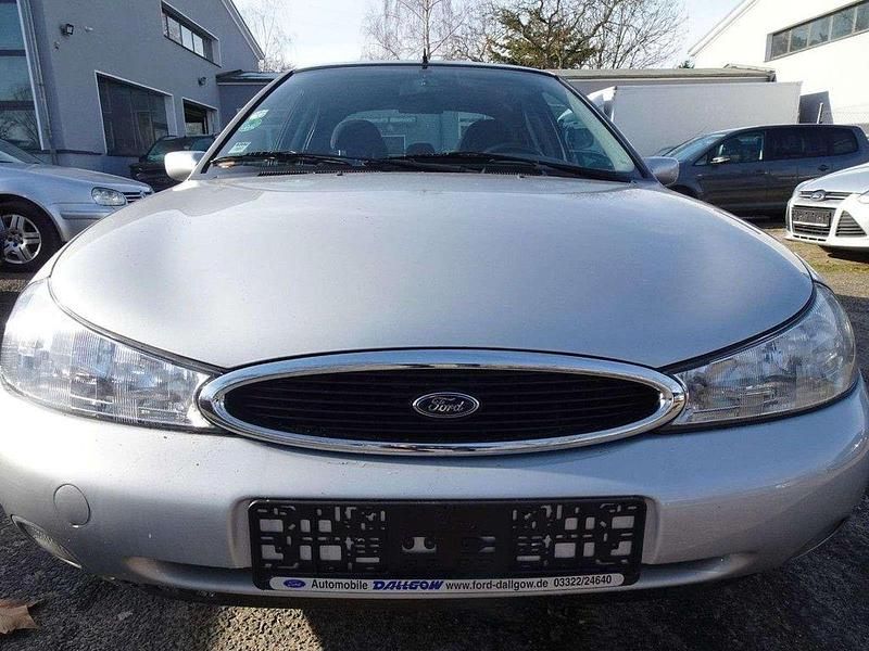 Gebraucht Ford Mondeo 170 PS (125 kW) 1997 Silber Limousine