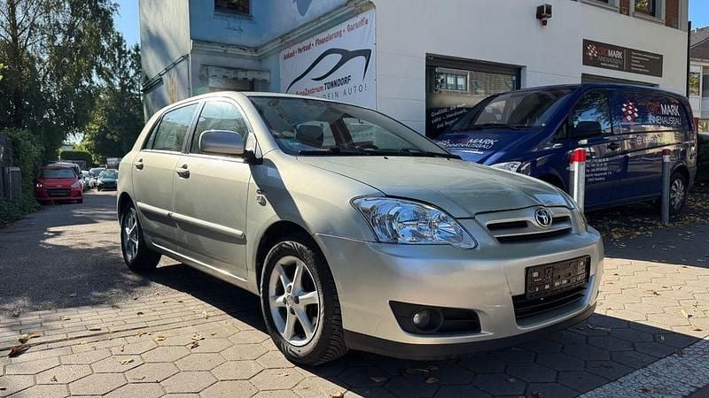 Silber Gebraucht 2004 Toyota Corolla Sol Limousine | 4.799 € (Fairer Preis) - Bild 1/4
