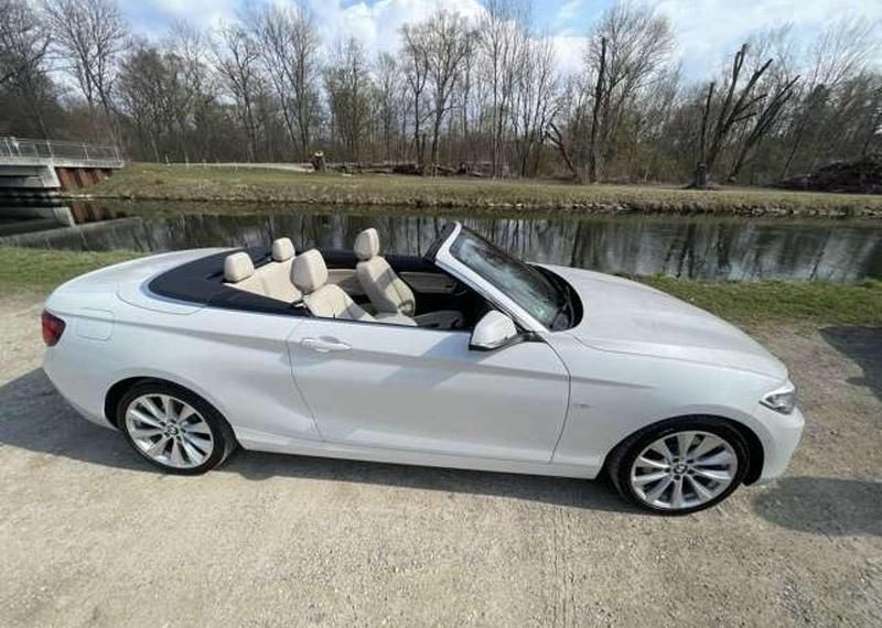 Weiß Gebraucht 2015 BMW 228 Luxury Line Cabrio | 20.500 € (Fairer Preis) - Bild 1/4