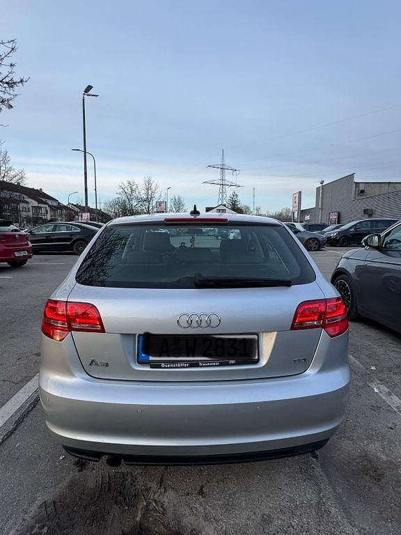 Gebraucht Audi A3 Ambiente 105 PS (77 kW) 2012 Kleinwagen