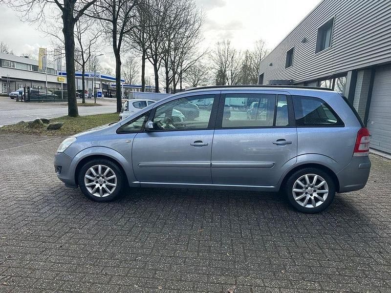 Gebraucht Opel Zafira 140 PS (102 kW) 2008 Grau Van / Kleinbus