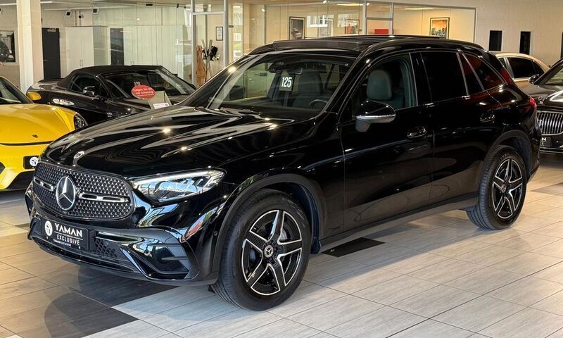 Schwarz Gebraucht 2023 Mercedes GLC220 AMG SUV | 52.850 € (Fairer Preis) - Bild 1/4