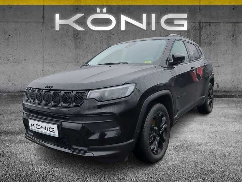 Solid black (5ck) Gebraucht 2023 Jeep Compass Night Eagle SUV | 25.998 € (Superpreis) - Bild 1/4