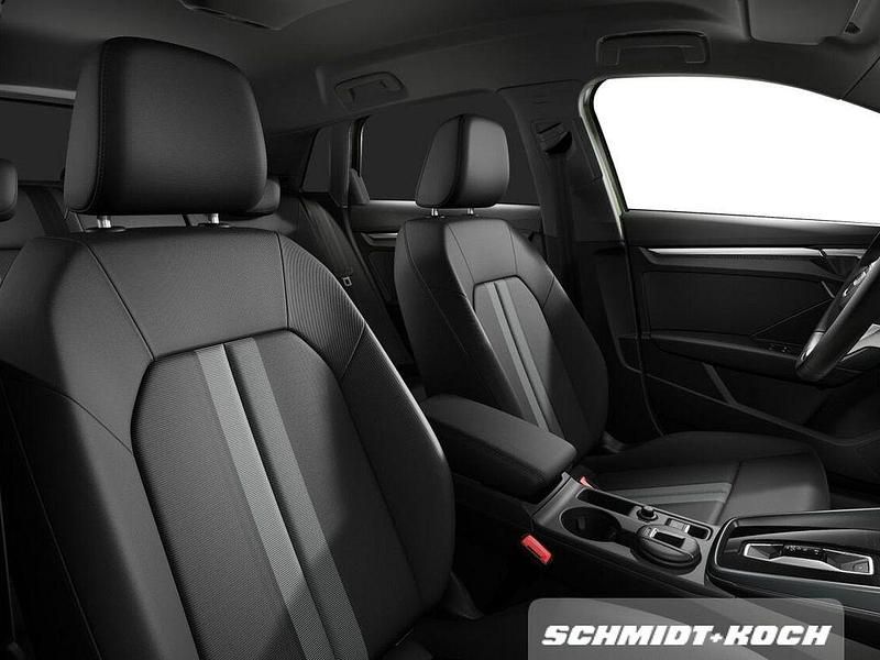 Gebraucht Audi A3 Advanced Plus 116 PS (85 kW) 2025 Distriktgrün metallic Limousine