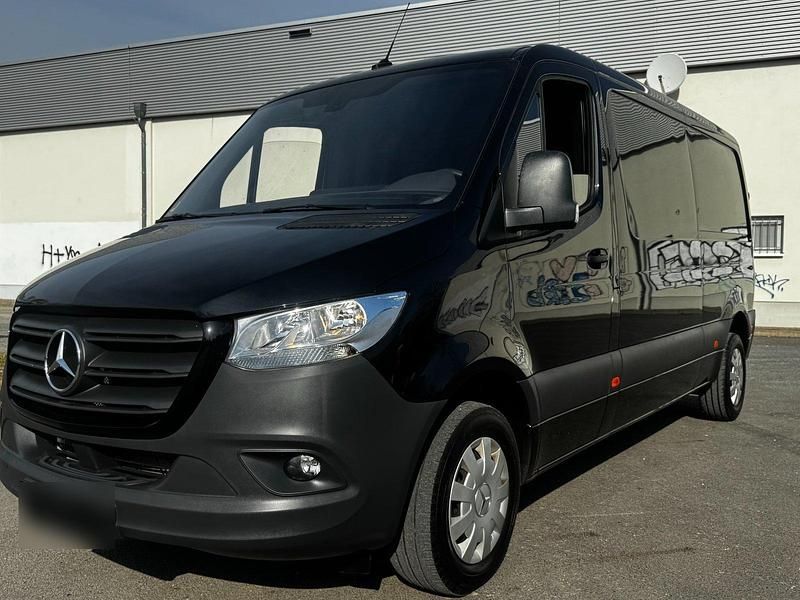 Gebraucht Mercedes Sprinter 150 PS (110 kW) 2023 Schwarz Van
