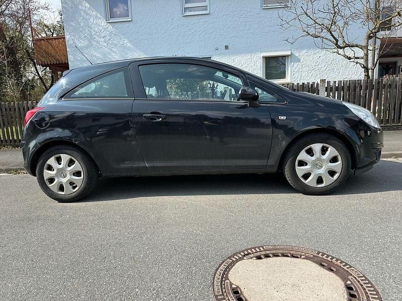 Gebraucht Opel Corsa Selection 87 PS (63 kW) 2009 Schwarz Kleinwagen