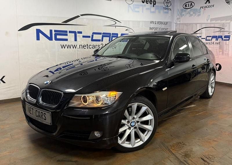Schwarz Gebraucht 2012 BMW 320 Sport Line Limousine | 6.850 € (Superpreis) - Bild 1/3