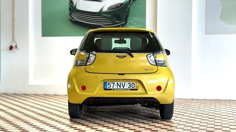 Gebraucht Aston Martin Cygnet 98 PS (72 kW) 2011 Gelb Kleinwagen
