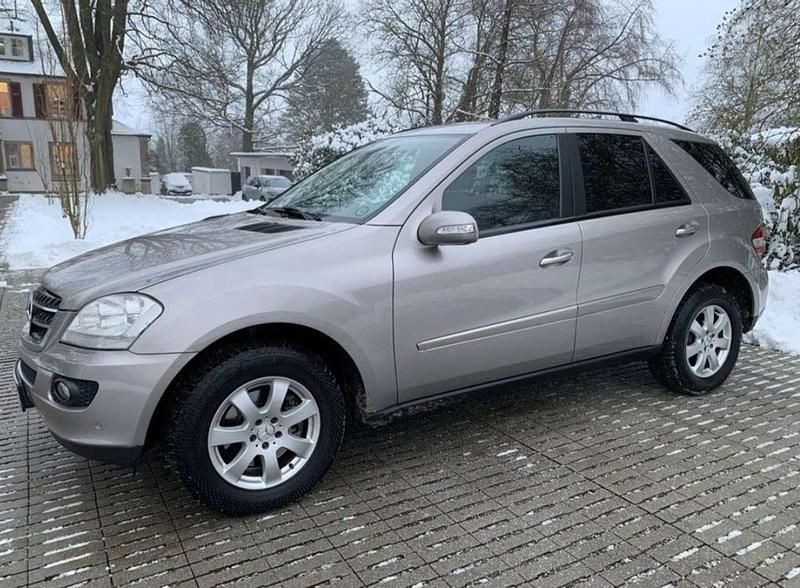Gebraucht Mercedes ML320 224 PS (164 kW) 2006 SUV