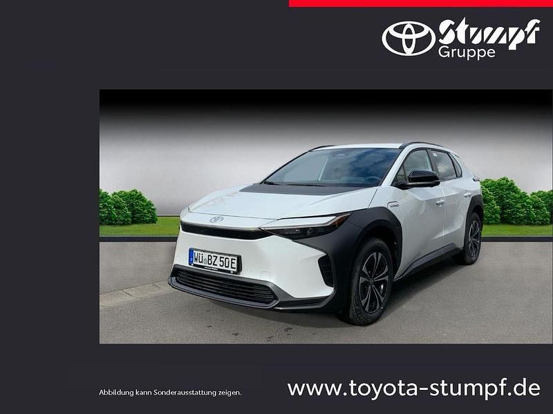 Platinum white pearl mc. Gebraucht 2023 Toyota bZ4X Comfort SUV | 36.990 € (Fairer Preis) - Bild 1/4