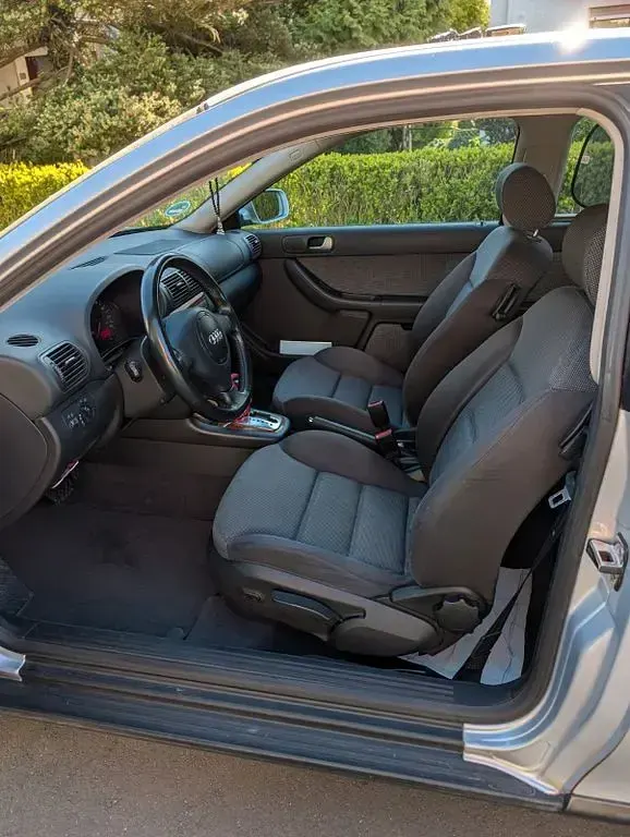Gebraucht Audi A3 Ambiente 150 PS (110 kW) 2002 Silber Kleinwagen