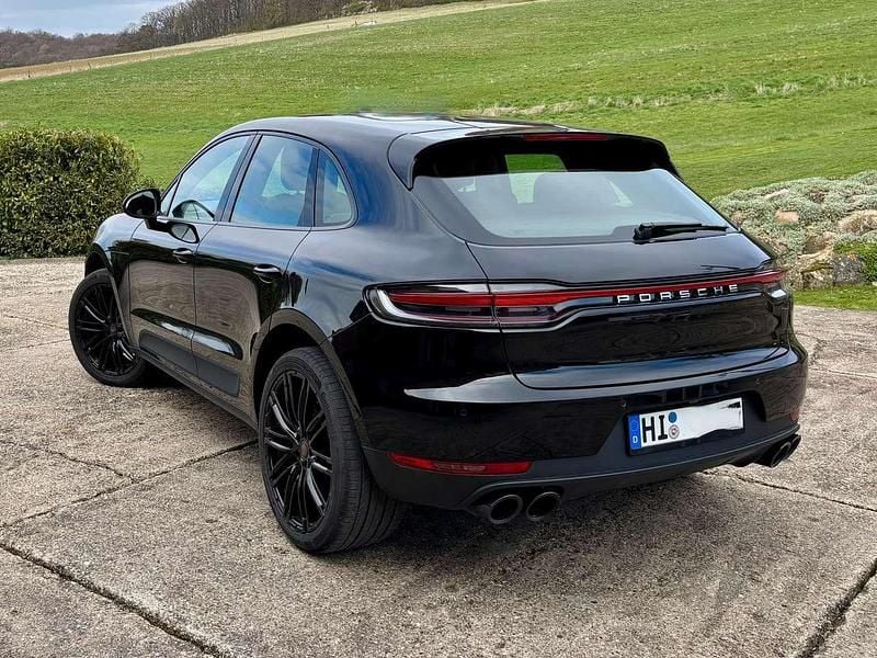 Gebraucht Porsche Macan 245 PS (180 kW) 2019 Schwarz SUV