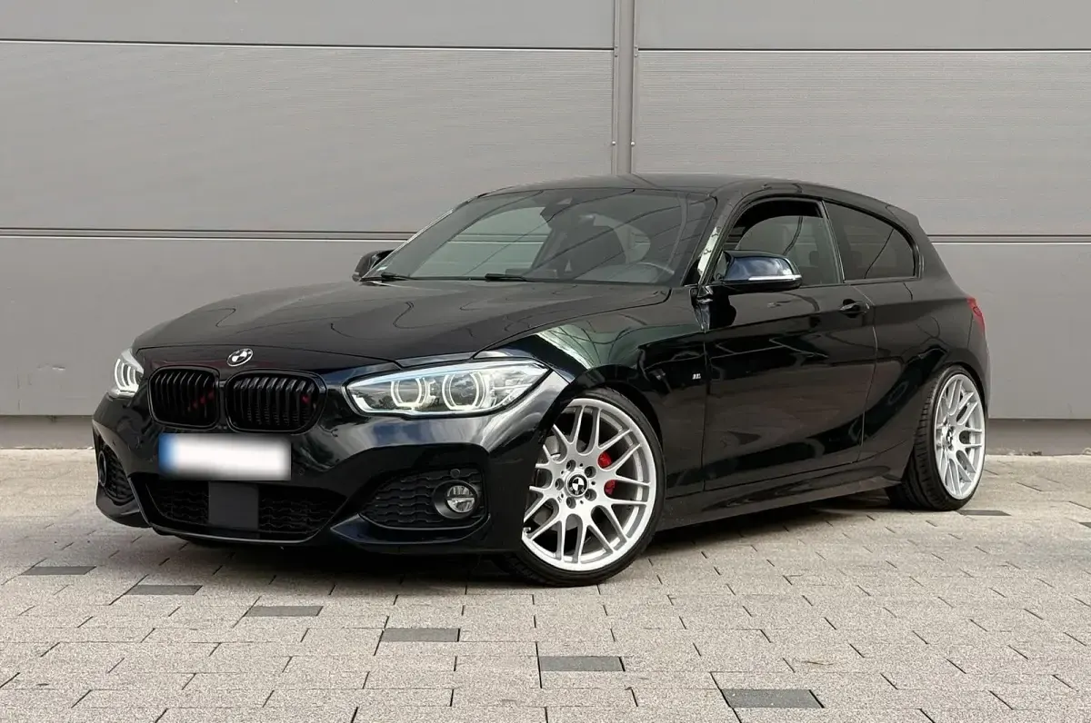 Gebraucht BMW 120 M Sport 190 PS (139 kW) 2015 Schwarz Kleinwagen