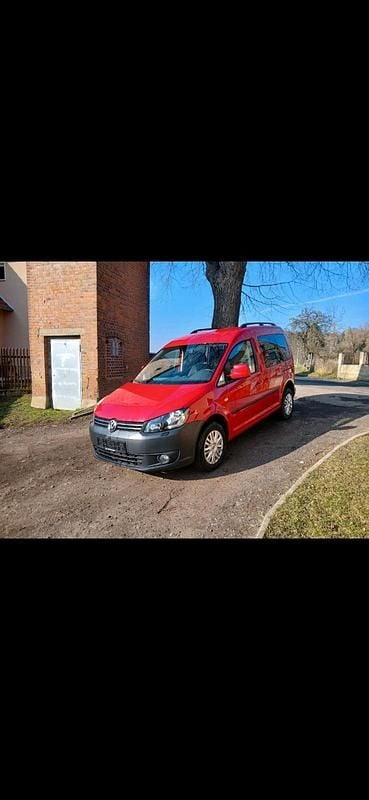 Gebraucht VW Caddy Trendline 105 PS (77 kW) 2011 Rot Van / Kleinbus