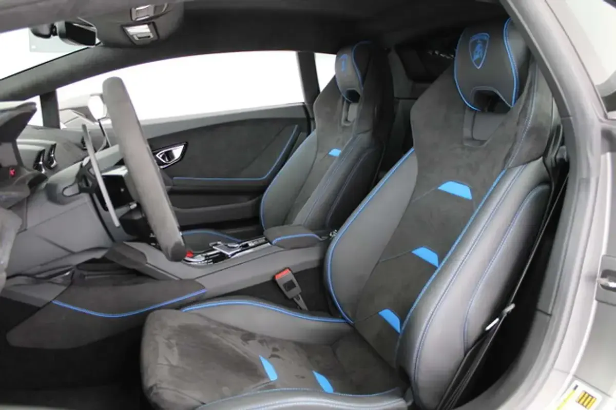 Gebraucht Lamborghini Huracán 640 PS (470 kW) 2022 Grigio titans Coupé