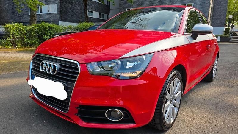 Gebraucht Audi A1 Sportback Ambition 122 PS (89 kW) 2013 Rot Kleinwagen
