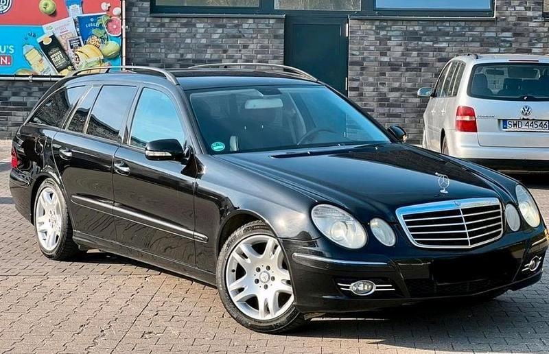Schwarz Gebraucht 2008 Mercedes 250 Kombi | 4.500 € - Bild 1/1