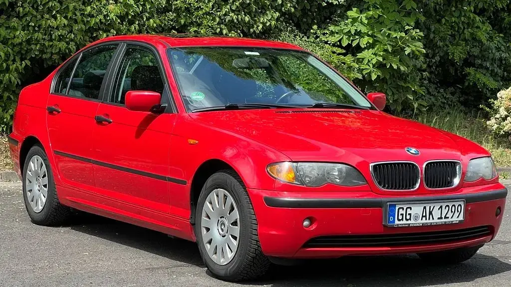 Gebraucht BMW 316 116 PS (85 kW) 2003 Rot Limousine