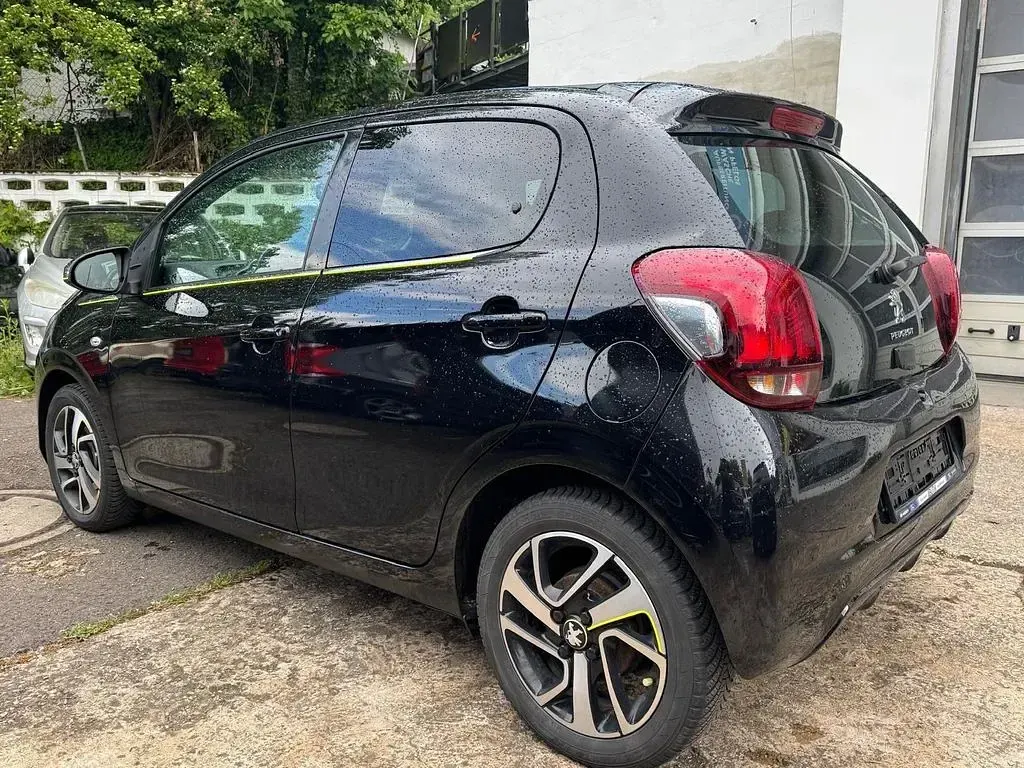 Gebraucht Peugeot 108 Top! Collection 72 PS (52 kW) 2020 Schwarz Cabrio