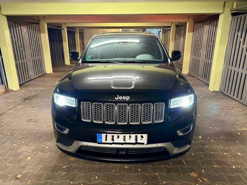 Schwarz Gebraucht 2015 Jeep Grand Cherokee Summit SUV | 19.900 € (Superpreis) - Bild 1/4