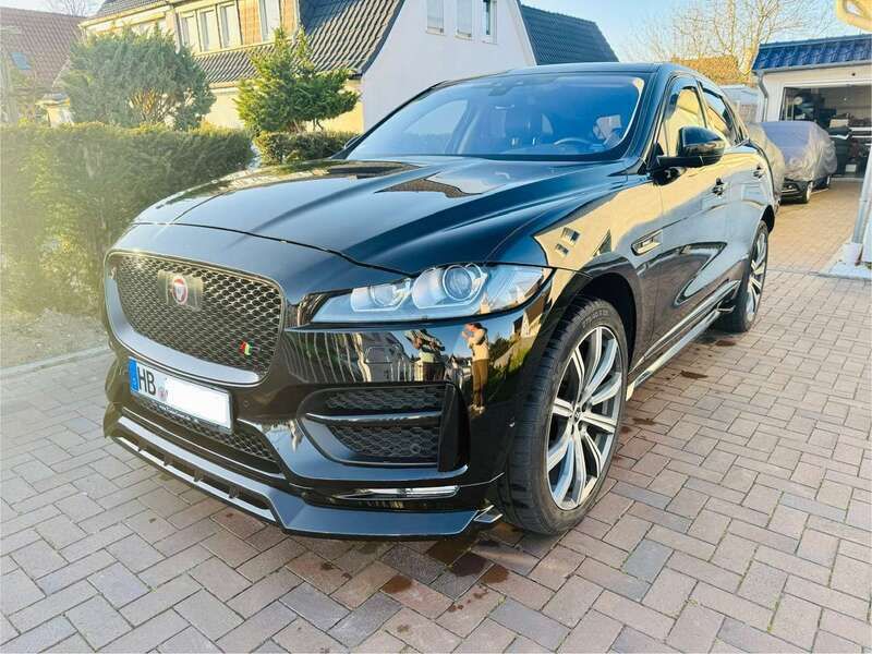 Schwarz Gebraucht 2016 Jaguar F-Pace R-Sport SUV | 23.900 € (Etwas zu teuer) - Bild 1/4