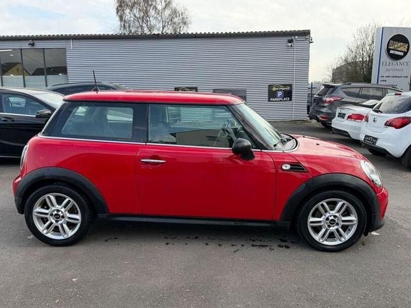 Second-hand Mini ONE 202 CP (148 kW) 2011 Roșu Hatchback