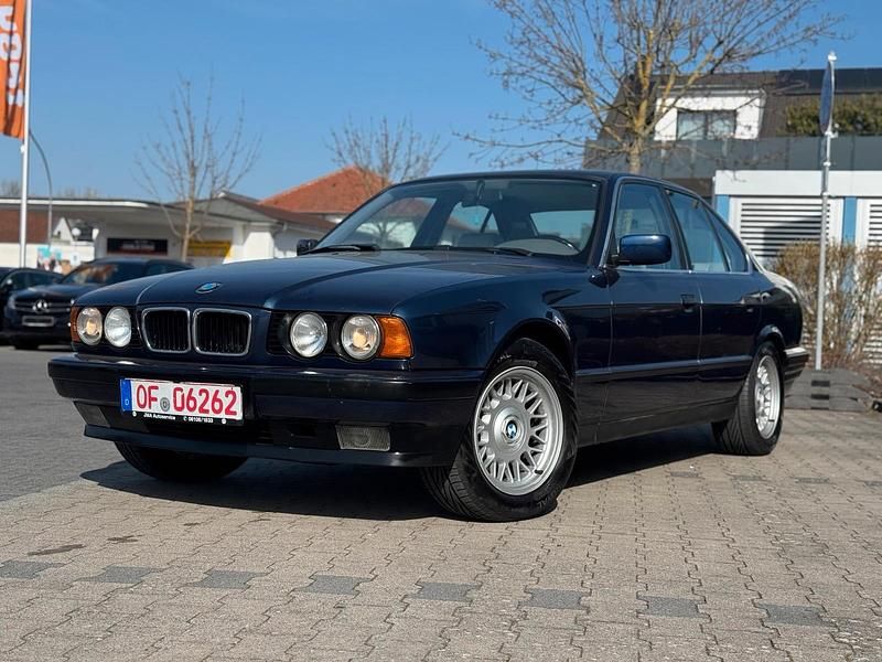 Gebraucht BMW 530 218 PS (160 kW) 1992 Blau Limousine
