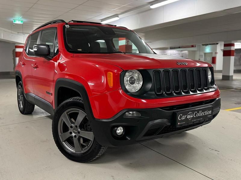 Gebraucht Jeep Renegade Trailhawk 170 PS (125 kW) 2016 Colorado red (vr176) SUV