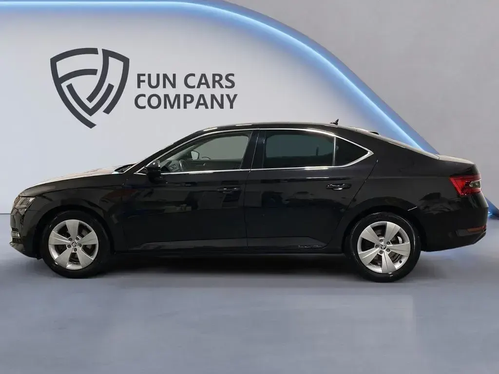 Gebraucht Skoda Superb Style 150 PS (110 kW) 2022 Schwarz Limousine