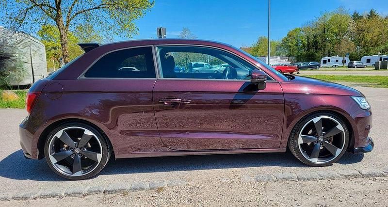 Gebraucht Audi A1 Sport 95 PS (69 kW) 2015 Violett Kleinwagen