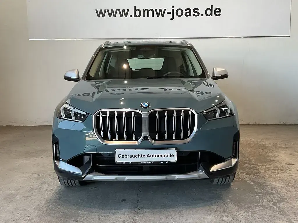 Gebraucht BMW X1 Sport Line 204 PS (150 kW) 2023 Cape york grün SUV
