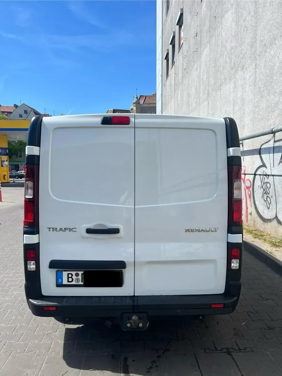 Gebraucht Renault Trafic 120 PS (88 kW) 2019 Weiß Van / Kleinbus