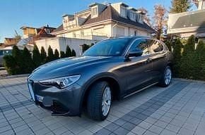 Grau Gebraucht 2017 Alfa Romeo Stelvio SUV | 24.800 € (Superpreis) - Bild 1/4