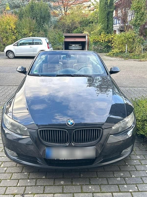 Gebraucht BMW 325 Cabriolet 197 PS (144 kW) 2009 Schwarz Cabrio