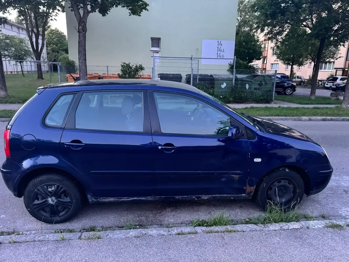Gebraucht VW Polo 60 PS (44 kW) 2009 Blau Kleinwagen