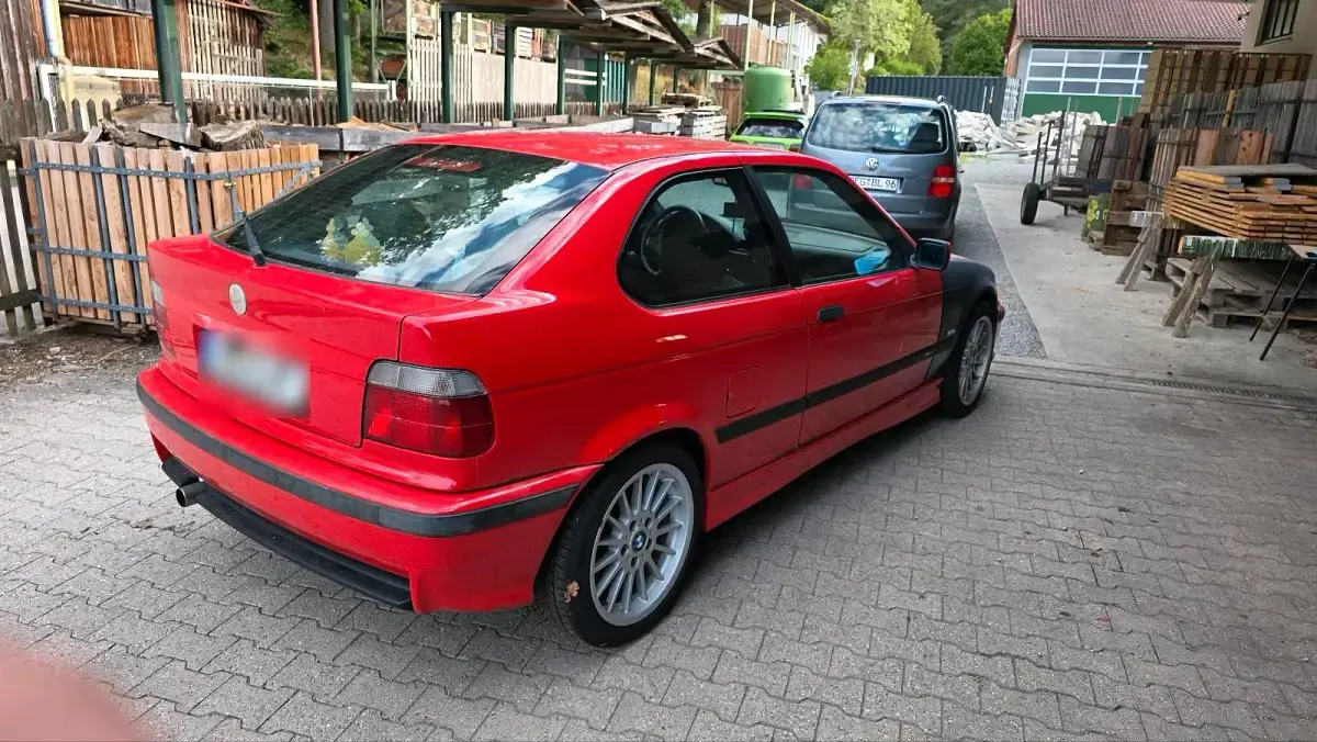 Gebraucht BMW 316 M Sport 102 PS (75 kW) 1997 Rot Coupé