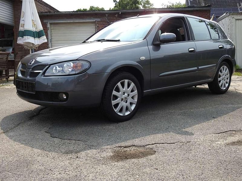 Vesuvgrau metallic Gebraucht 2006 Nissan Almera Acenta+ Limousine | 2.499 € (Fairer Preis) - Bild 1/4