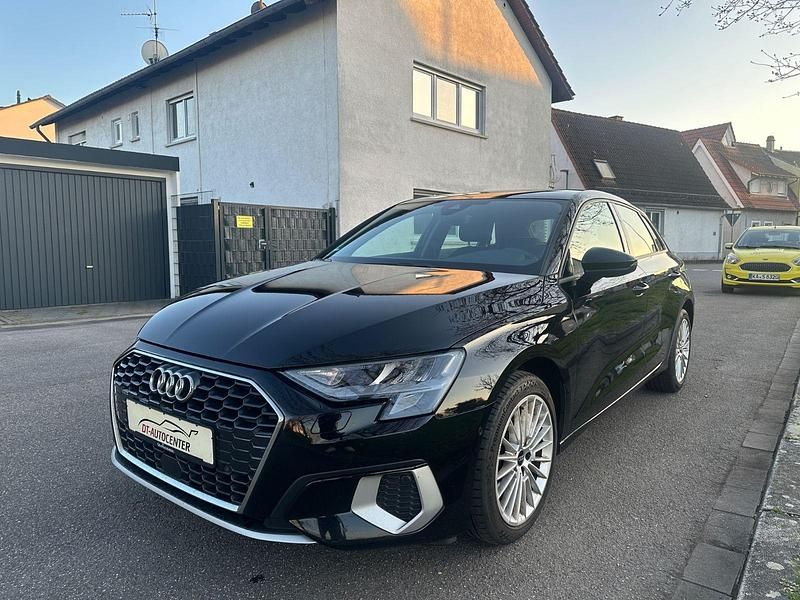 Gebraucht Audi A3 Advanced 116 PS (85 kW) 2023 Schwarz Limousine
