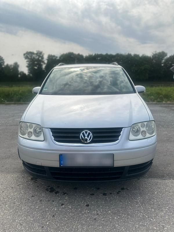 Silber Gebraucht 2006 VW Touran Van / Kleinbus | 2.100 € (Guter Preis) - Bild 1/4