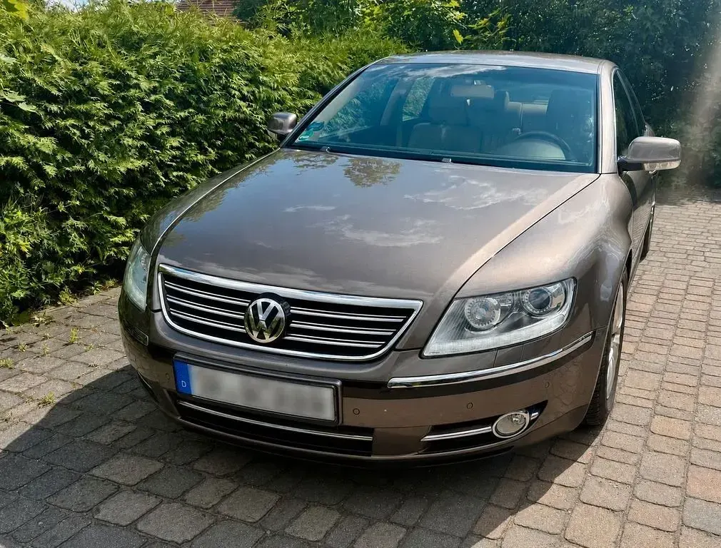 Gebraucht VW Phaeton 280 PS (205 kW) 2010 Braun Limousine